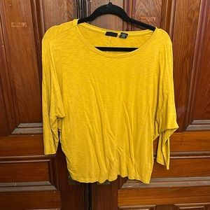 Like new, mustard 3/4 sleeve top